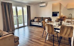 Apartamenty Modrzewiowa Zator